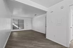 320 E 4th St, Arlington, TX 76010 - Photo 6