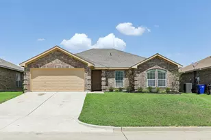 1702 La Caya Dr, Mansfield, TX 76063 - Photo 2