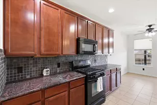 712 Hawk Valley Dr, Little Elm, TX 75068 - Photo 18