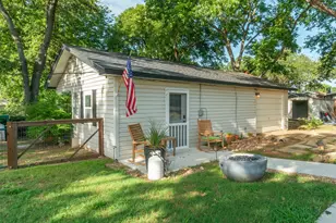 131 Lakeway Ln, Gun Barrel City, TX 75156 - Photo 18