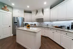 131 Lakeway Ln, Gun Barrel City, TX 75156 - Photo 2