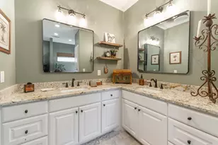 131 Lakeway Ln, Gun Barrel City, TX 75156 - Photo 6