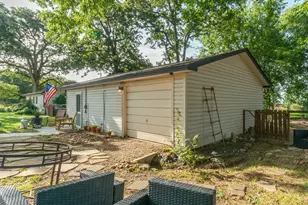 131 Lakeway Ln, Gun Barrel City, TX 75156 - Photo 20