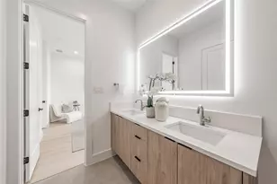 2523 Hondo Ave, Dallas, TX 75219 - Photo 18