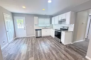 2117 N Hickory St, Sherman, TX 75092 - Photo 8