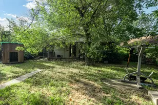 2817 Burnett Ave, Waco, TX 76711 - Photo 12