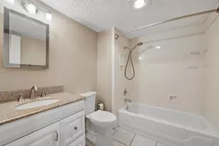2604 Winding Creek Dr, Carrollton, TX 75007 - Photo 8