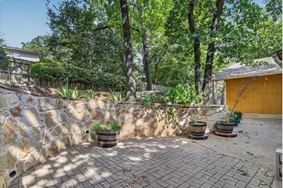 1820 Holly Oak Street, Arlington, TX 76012 - Photo 24