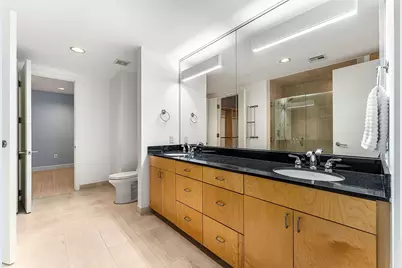 1505 Elm Street #1003, Dallas, TX 75201 - Photo 10