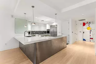 1505 Elm St, Dallas, TX 75201 - Photo 4