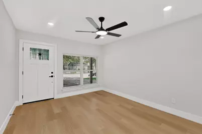 1313 Crockett Street, Garland, TX 75040 - Photo 6
