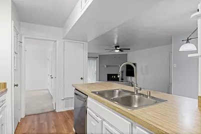 525 Alva Drive, Grand Prairie, TX 75052 - Photo 12