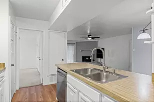 525 Alva Dr, Grand Prairie, TX 75052 - Photo 12