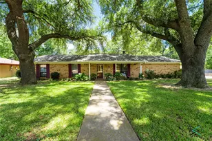 800 E Clinton Ave, Athens, TX 75751 - Photo 1