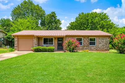 2255 Bella Vista Drive, Paris, TX 75460 - Photo 1