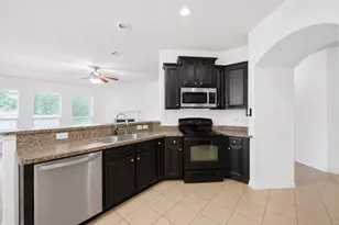 1005 Meadow Green Ct, Princeton, TX 75407 - Photo 10