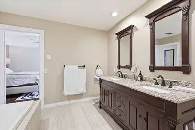 2816 N Creekwood Drive, Grapevine, TX 76051 - Photo 24