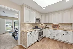2816 N Creekwood Dr, Grapevine, TX 76051 - Photo 16