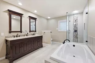 2816 N Creekwood Dr, Grapevine, TX 76051 - Photo 20