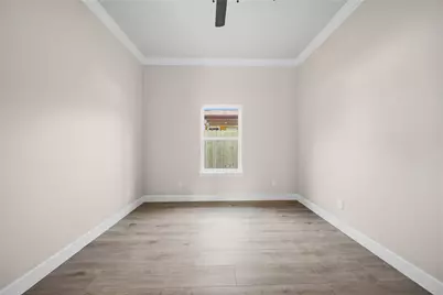 1818 E Tucker Street, Fort Worth, TX 76104 - Photo 12