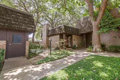 4414 Glenwood Court, Fort Worth, TX 76109 - Photo 4