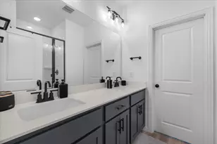 7512 Jones Dr, North Richland Hills, TX 76180 - Photo 14
