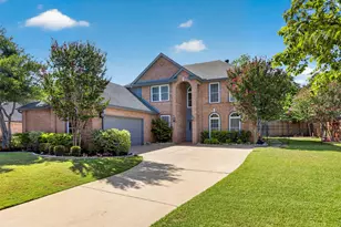 805 Doral Dr, Mansfield, TX 76063 - Photo 2