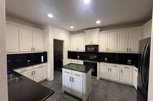 1316 Cog Hill Dr, Fort Worth, TX 76120 - Photo 4