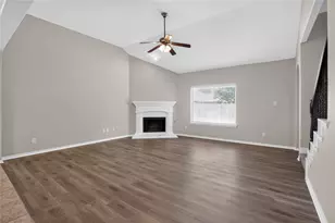 2 Mapleridge Dr, Edgecliff Village, TX 76134 - Photo 14