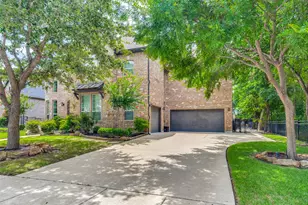 2901 Merryglen Ln, Flower Mound, TX 75022 - Photo 2