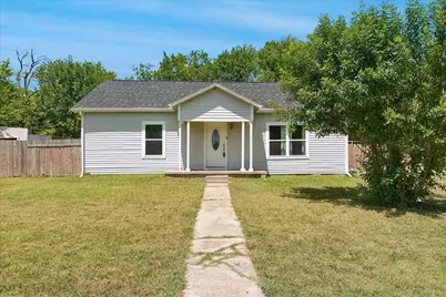 403 S 7th Street, Sanger, TX 76266 - Photo 1
