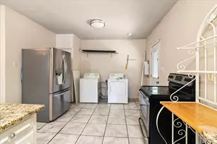 403 S 7th St, Sanger, TX 76266 - Photo 10