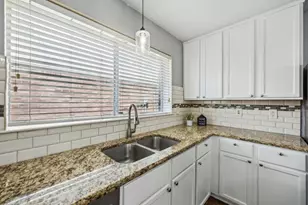 9121 Liberty Crossing Dr, Fort Worth, TX 76131 - Photo 6