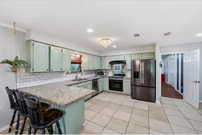 209 Live Oak Lane, Burleson, TX 76028 - Photo 12