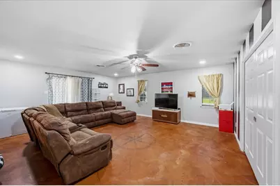 209 Live Oak Lane, Burleson, TX 76028 - Photo 16