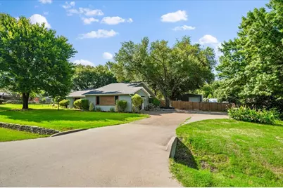 209 Live Oak Lane, Burleson, TX 76028 - Photo 32