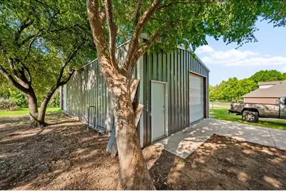 209 Live Oak Lane, Burleson, TX 76028 - Photo 28