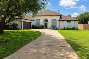1706 Fairhaven Dr, Mansfield, TX 76063 - Photo 2