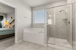 832 Feather Edge Dr, Springtown, TX 76082 - Photo 12