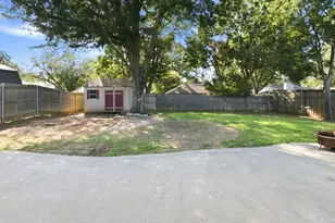 2502 Cranberry Ln, Euless, TX 76039 - Photo 28