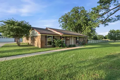 110 Brumley Road, Krugerville, TX 76227 - Photo 2