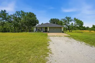 986 Eagles Way, Springtown, TX 76082 - Photo 38
