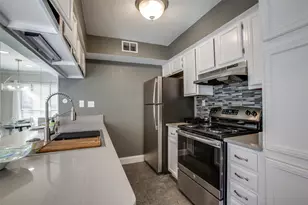 16301 Ledgemont Ln, Addison, TX 75001 - Photo 6