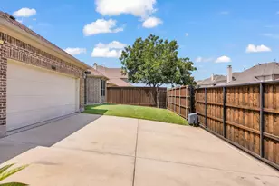 12374 Flowering Dr, Frisco, TX 75035 - Photo 30