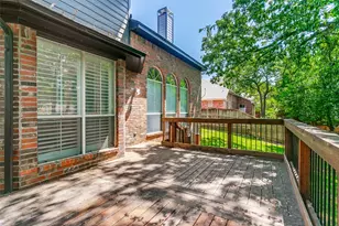 2811 Stonehurst Dr, Grapevine, TX 76051 - Photo 24