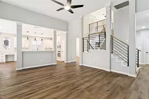 2811 Stonehurst Dr, Grapevine, TX 76051 - Photo 8