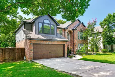 2811 Stonehurst Drive, Grapevine, TX 76051 - Photo 2