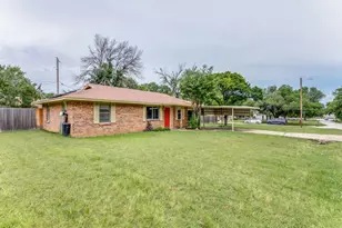 325 Walnut Ave, Azle, TX 76020 - Photo 2