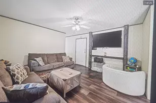 1240 N Cowan Ave, Lewisville, TX 75057 - Photo 1