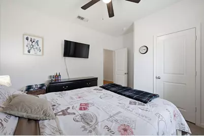 405 Willow Creek Drive, Glenn Heights, TX 75154 - Photo 16